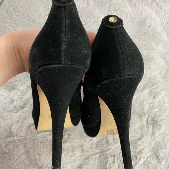 Michael Kors Black Suede Platform Pump 9 - Picture 8 of 10
